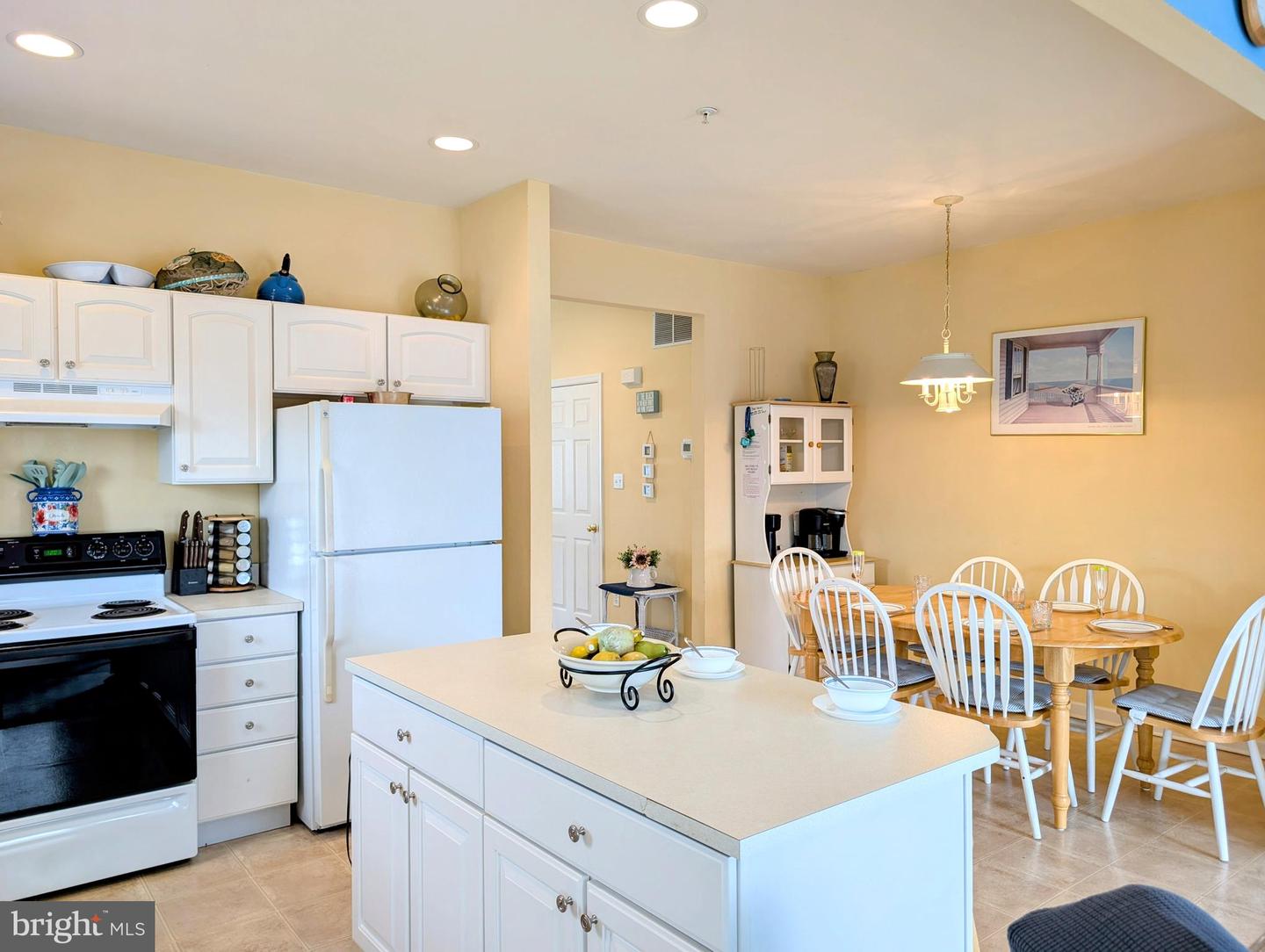 38337 AMAGANST OCEAN VIEW, DE 19970