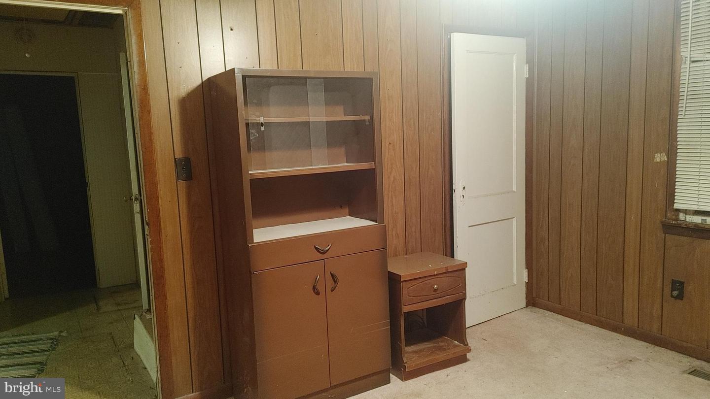 4871 CALVERT Dr ST LEONARD, MD 20685