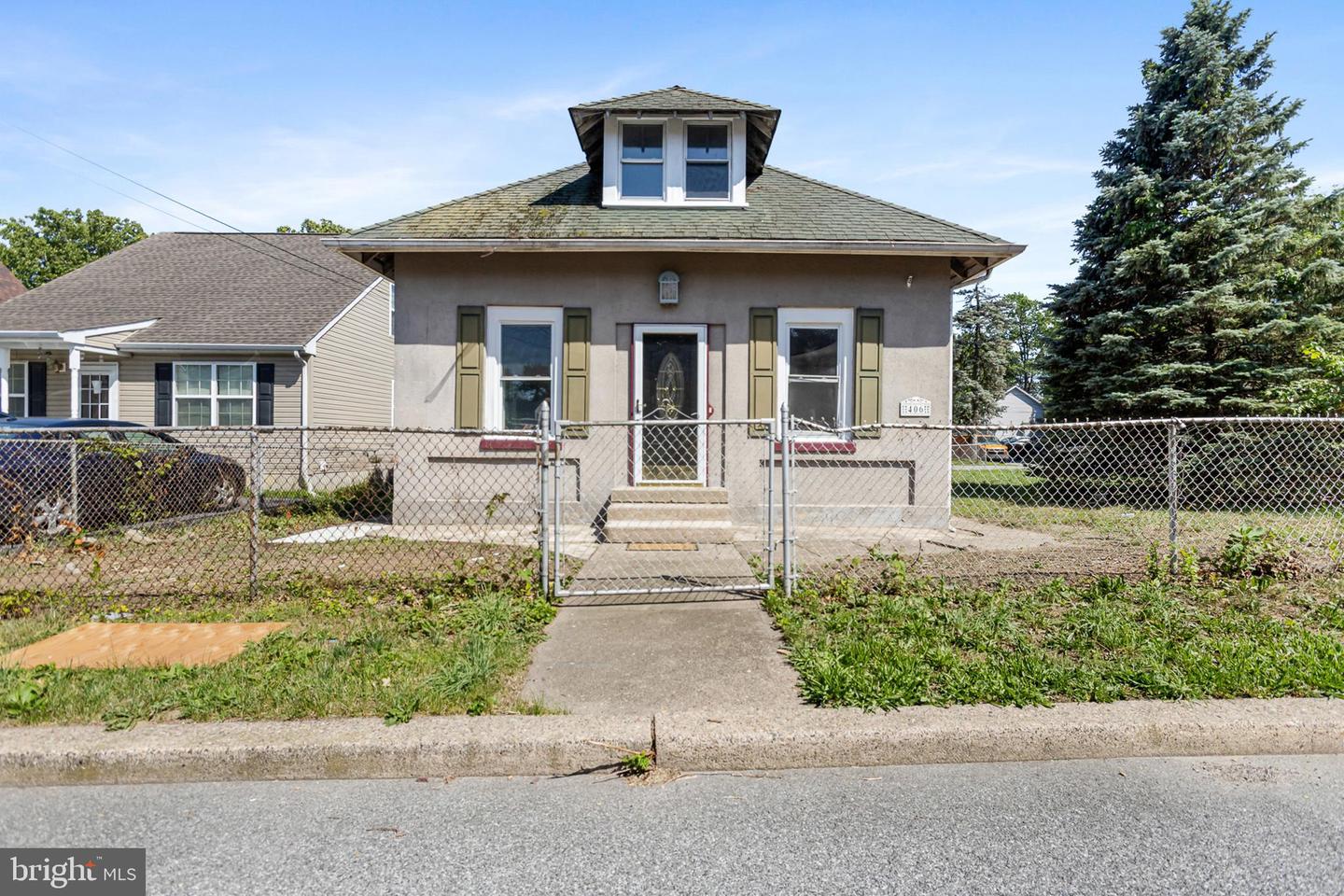 406 WEST Ave