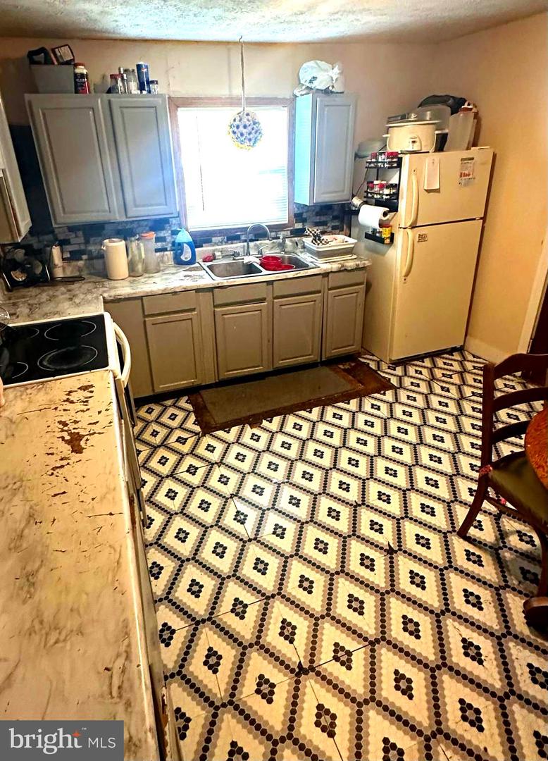 24072 HOLLYWOOD Rd HOLLYWOOD, MD 20636