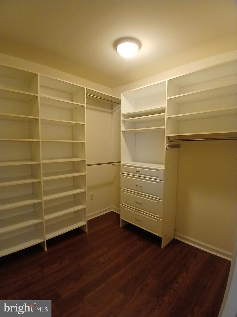 18 GREYSTONE Dr LEWES, DE 19958