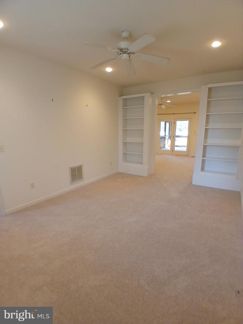 18 GREYSTONE Dr LEWES, DE 19958