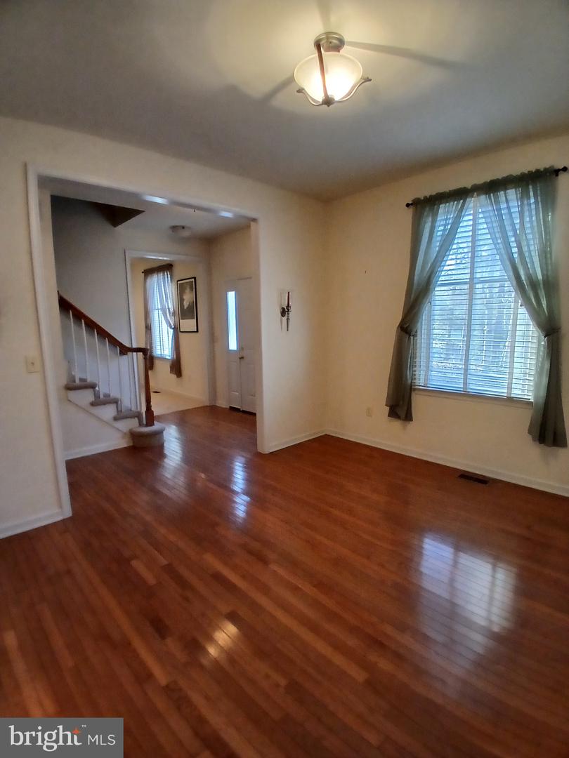 18 GREYSTONE Dr LEWES, DE 19958