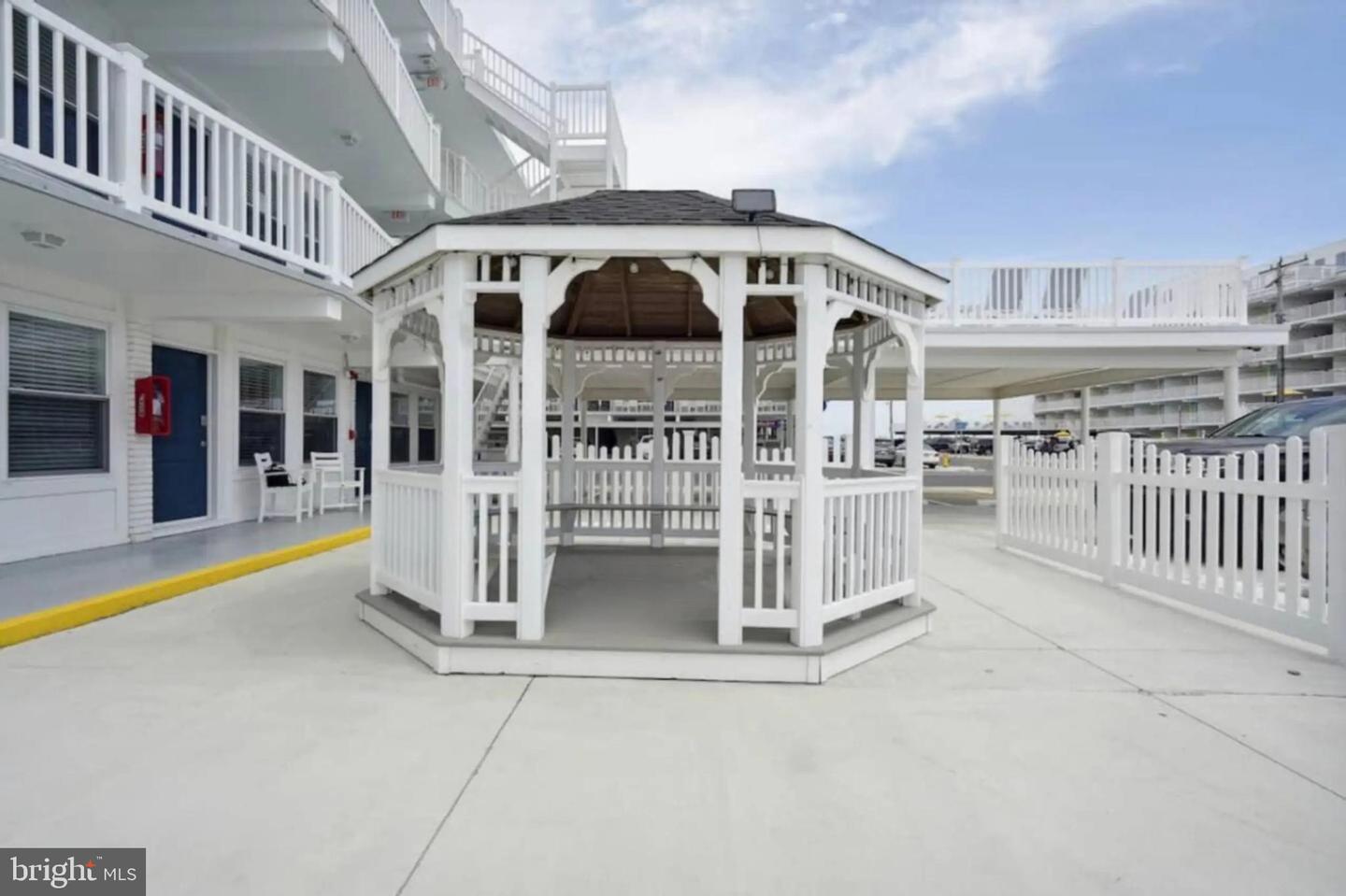 6109 ATLANTIC Ave #100 WILDWOOD, NJ 08260