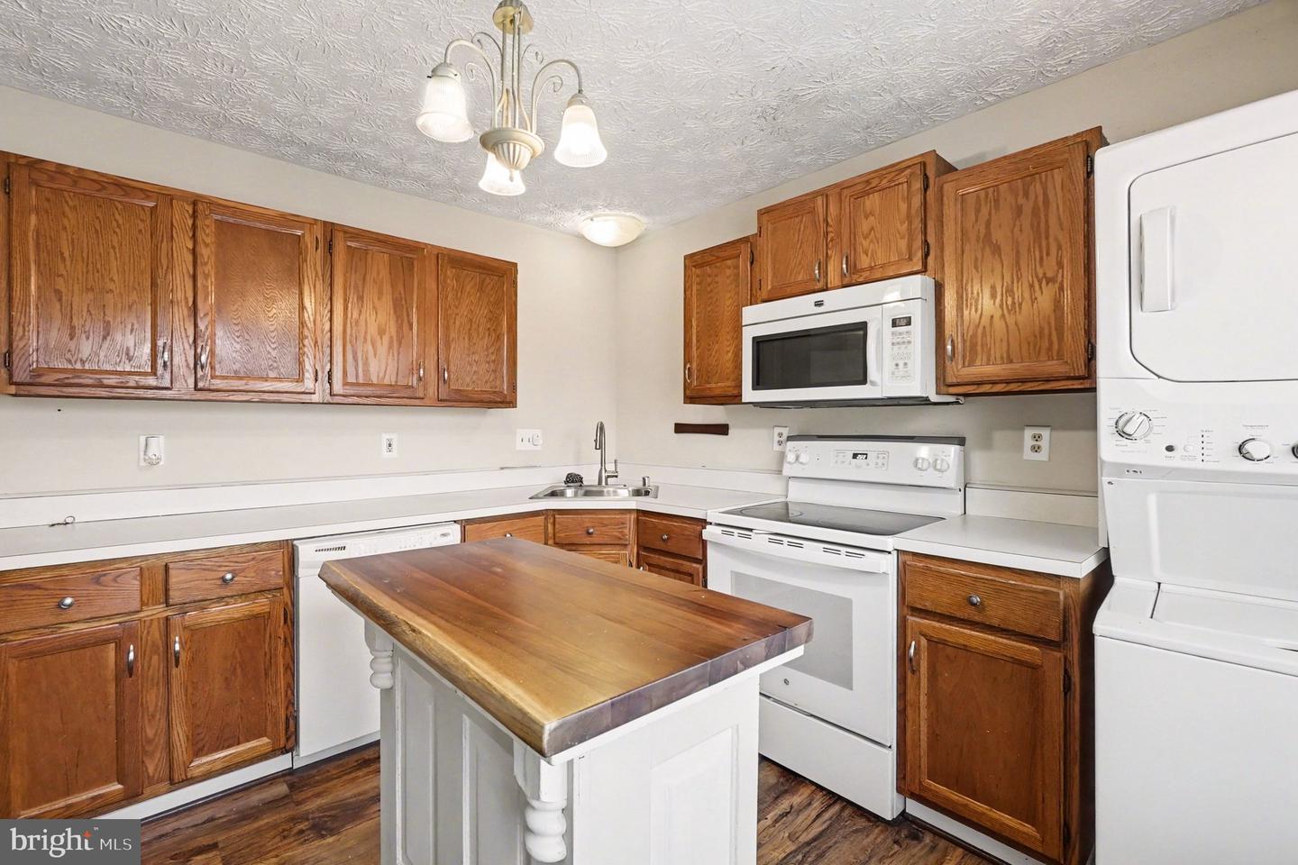 43 OAK Crst Ct BEL AIR, MD 21015