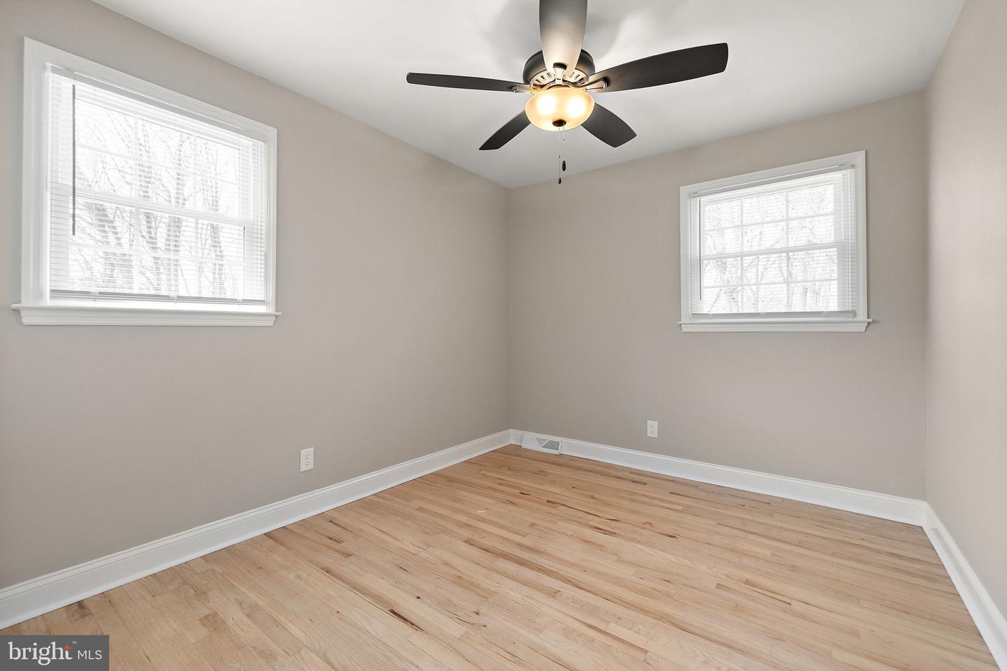 6 WORRAL Ct NEWARK, DE 19711