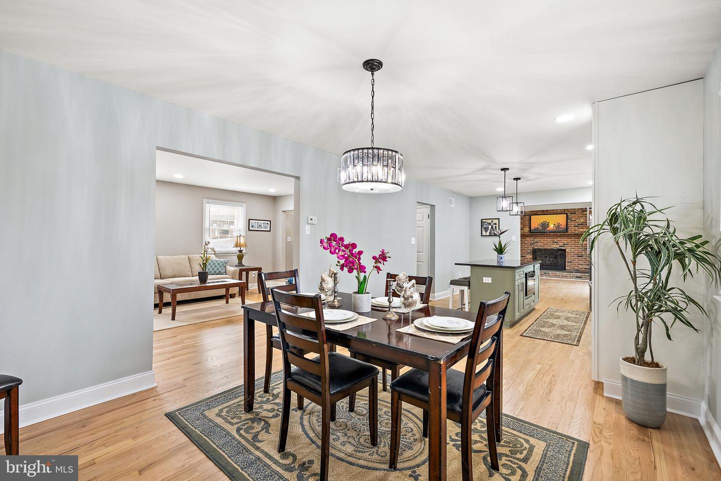 6 WORRAL Ct NEWARK, DE 19711