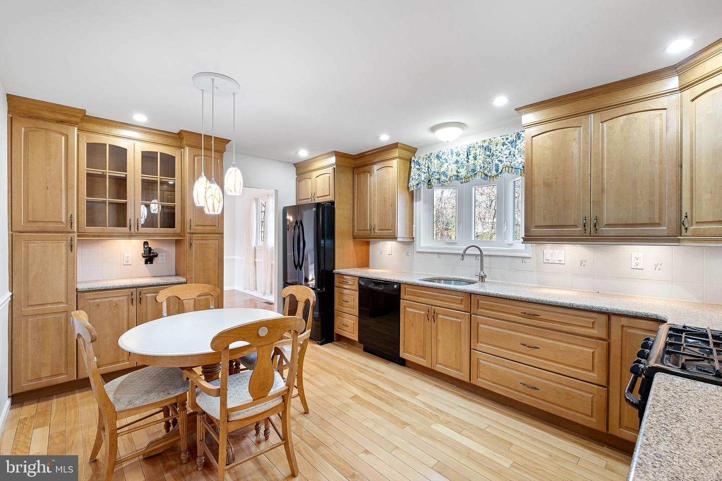 2409 SWEETBRIAR Rd WILMINGTON, DE 19810