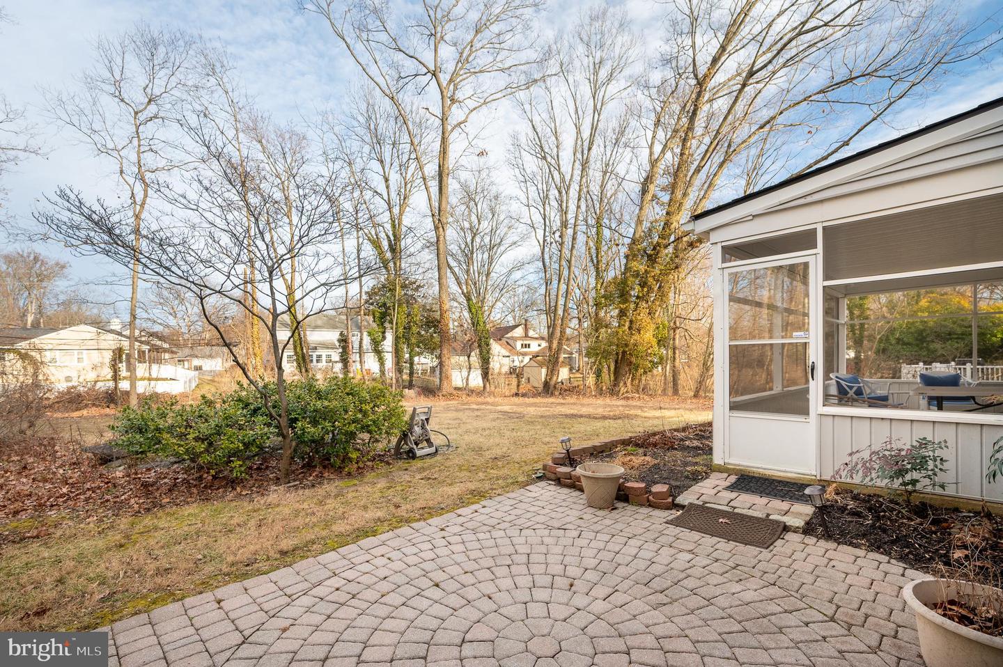 2409 SWEETBRIAR Rd WILMINGTON, DE 19810