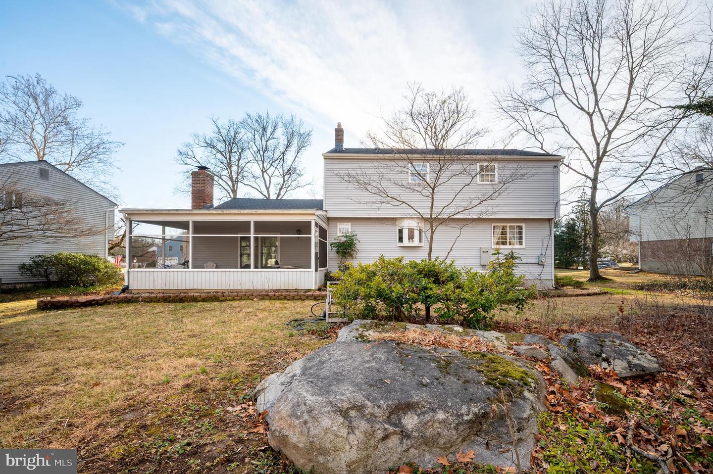 2409 SWEETBRIAR Rd WILMINGTON, DE 19810