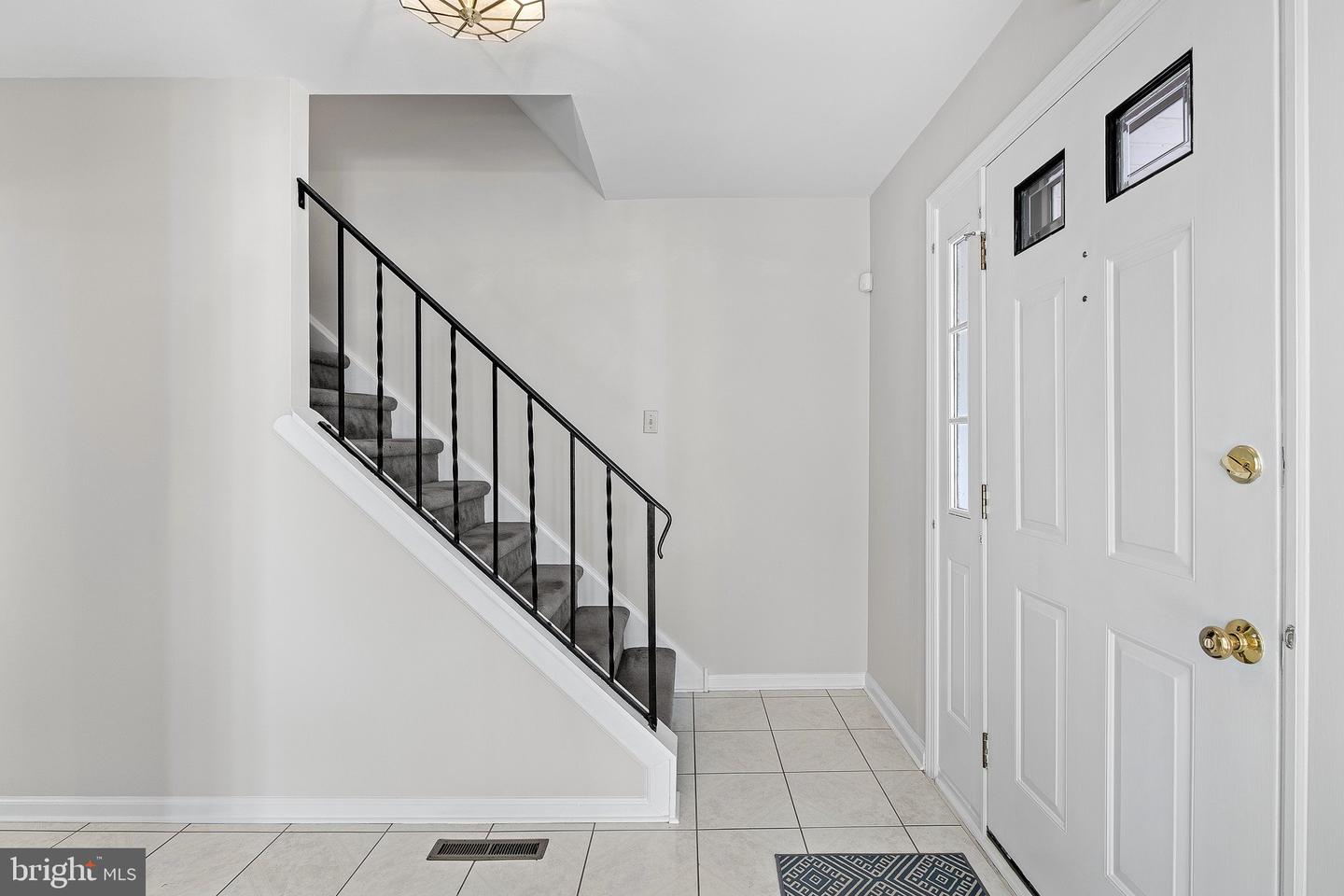 2409 SWEETBRIAR Rd WILMINGTON, DE 19810