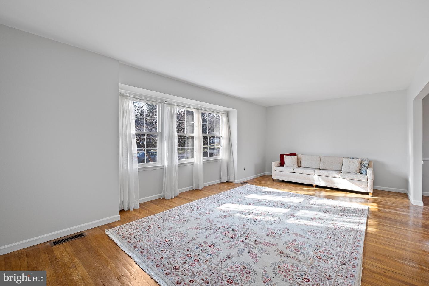 2409 SWEETBRIAR Rd WILMINGTON, DE 19810