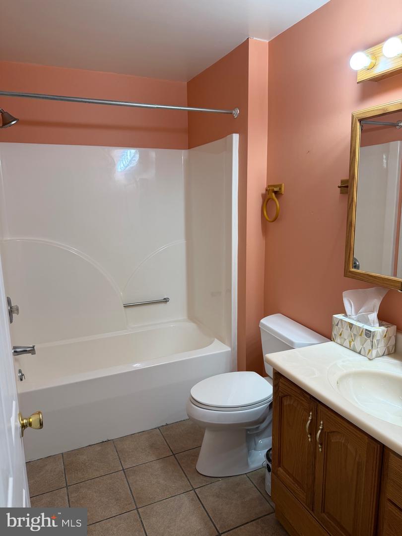 32841 E RIGA Dr OCEAN VIEW, DE 19970