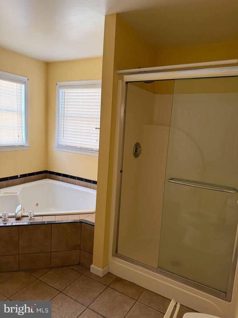 32841 E RIGA Dr OCEAN VIEW, DE 19970