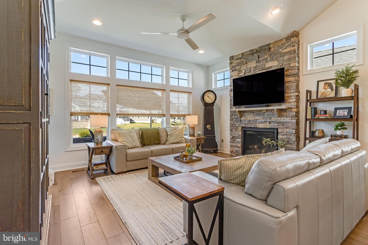 23848 QUIET WATERS Ave MILLSBORO, DE 19966