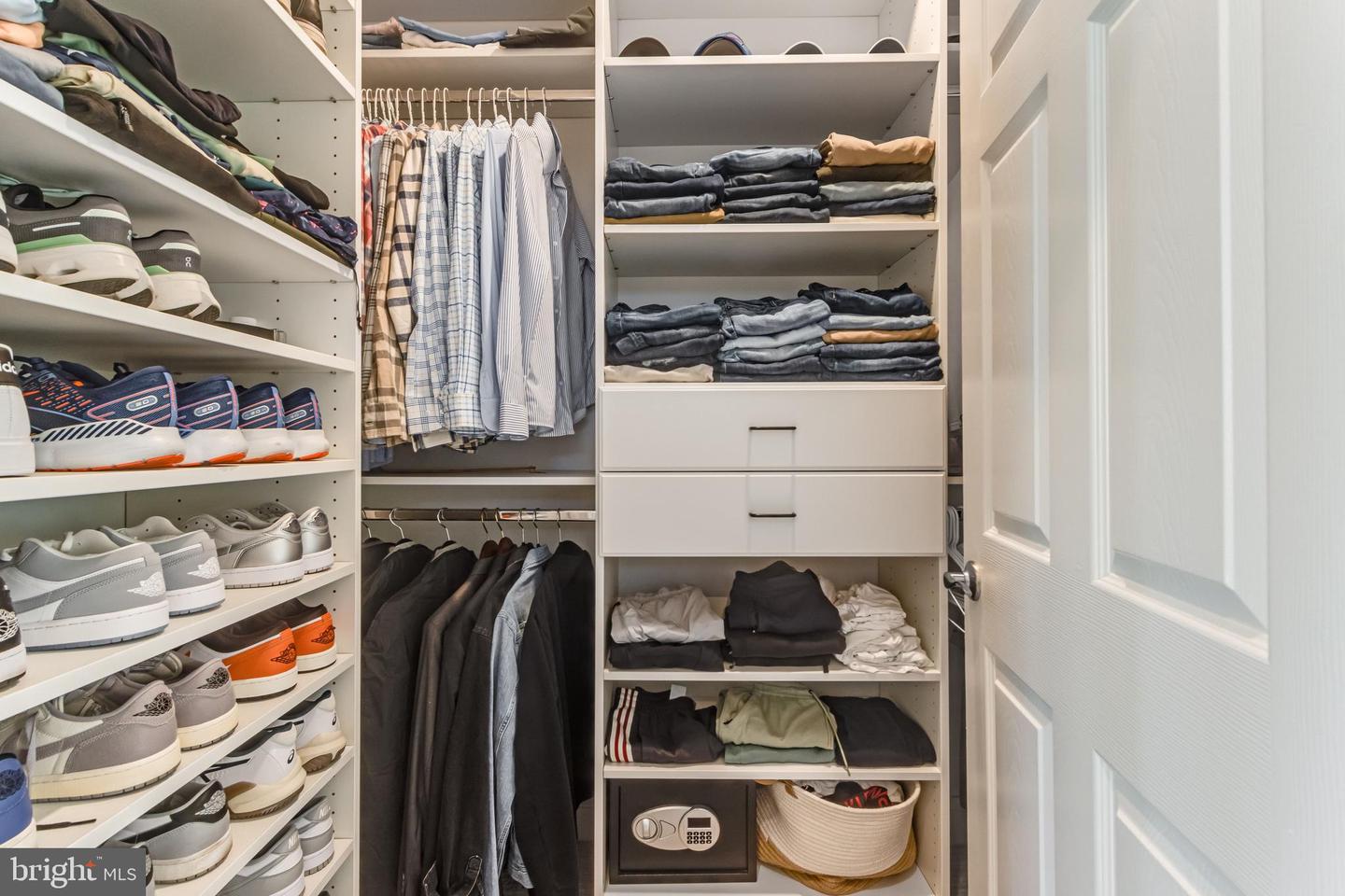 23848 QUIET WATERS Ave MILLSBORO, DE 19966