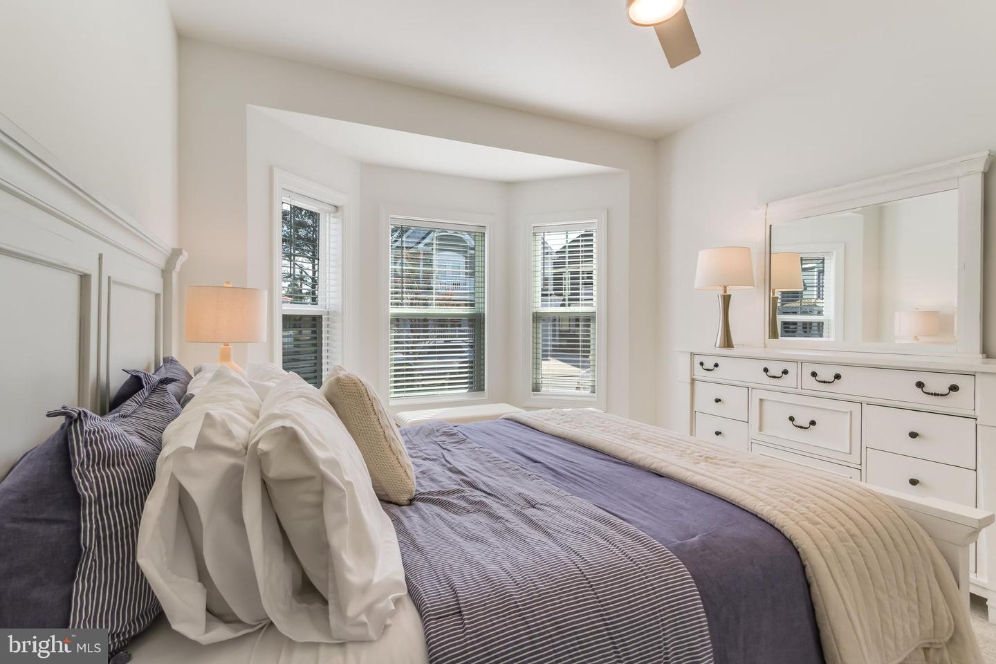 23848 QUIET WATERS Ave MILLSBORO, DE 19966