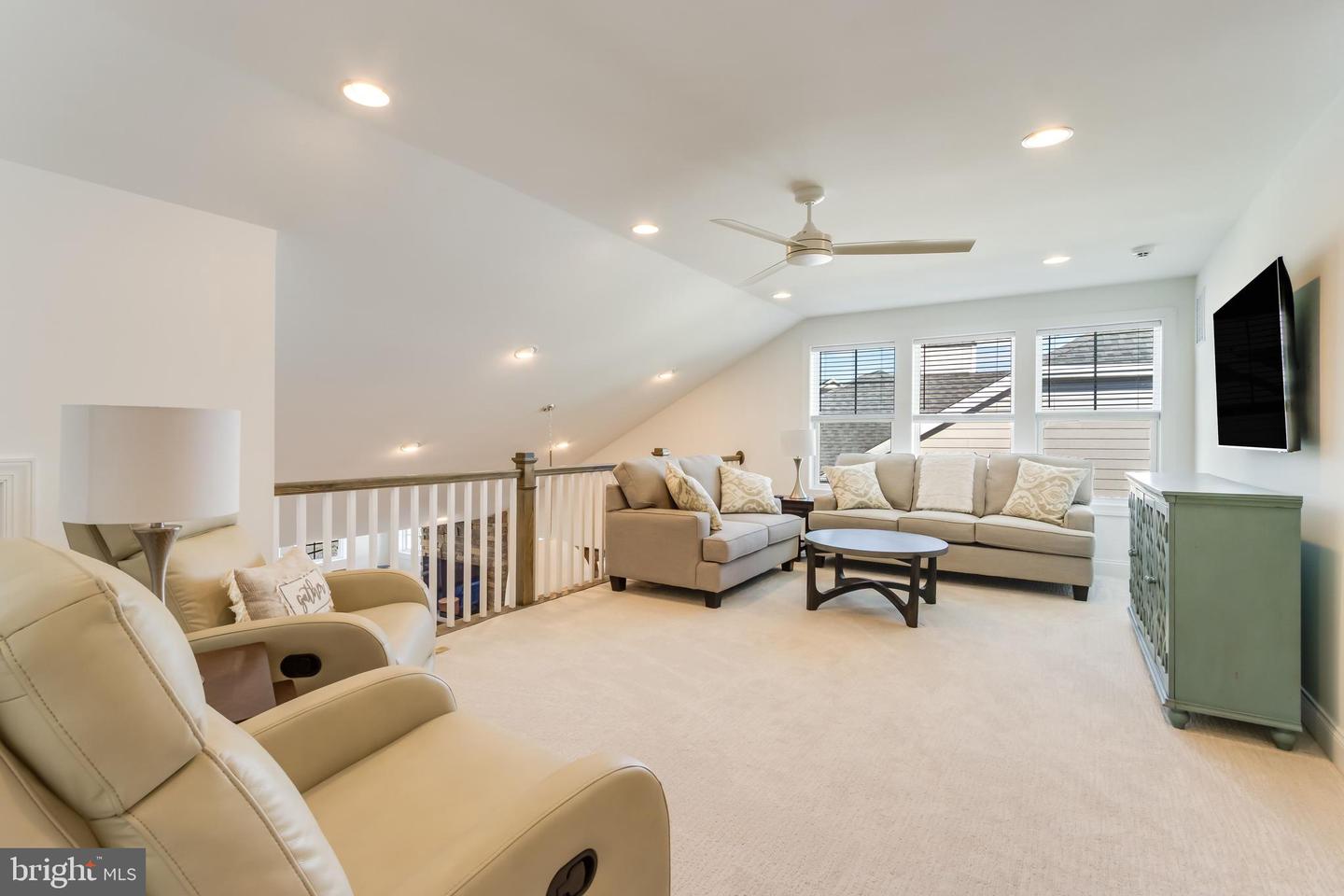 23848 QUIET WATERS Ave MILLSBORO, DE 19966