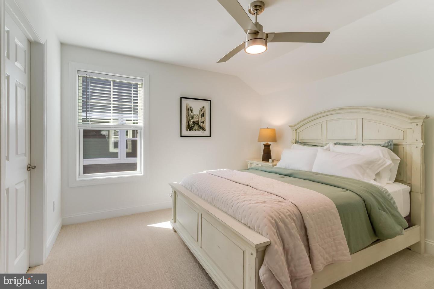 23848 QUIET WATERS Ave MILLSBORO, DE 19966