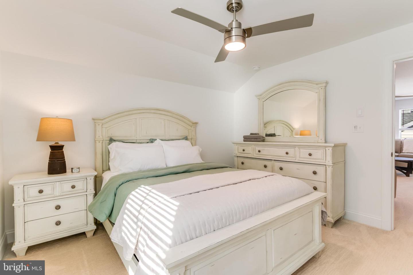 23848 QUIET WATERS Ave MILLSBORO, DE 19966