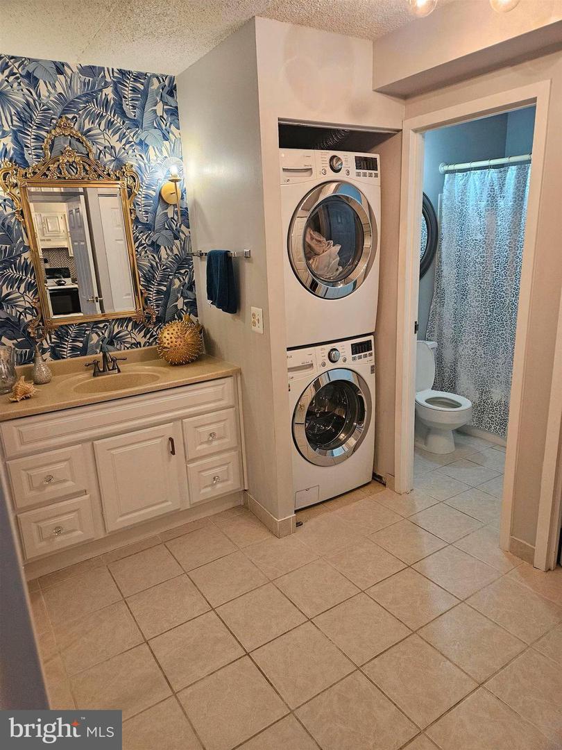 935 OCEAN Ave #300 OCEAN CITY, NJ 08226