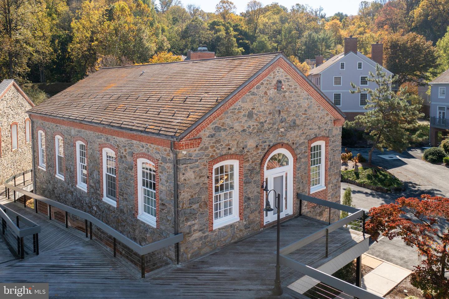 24 S ROCKLAND FALLS Rd #24 ROCKLAND, DE 19732