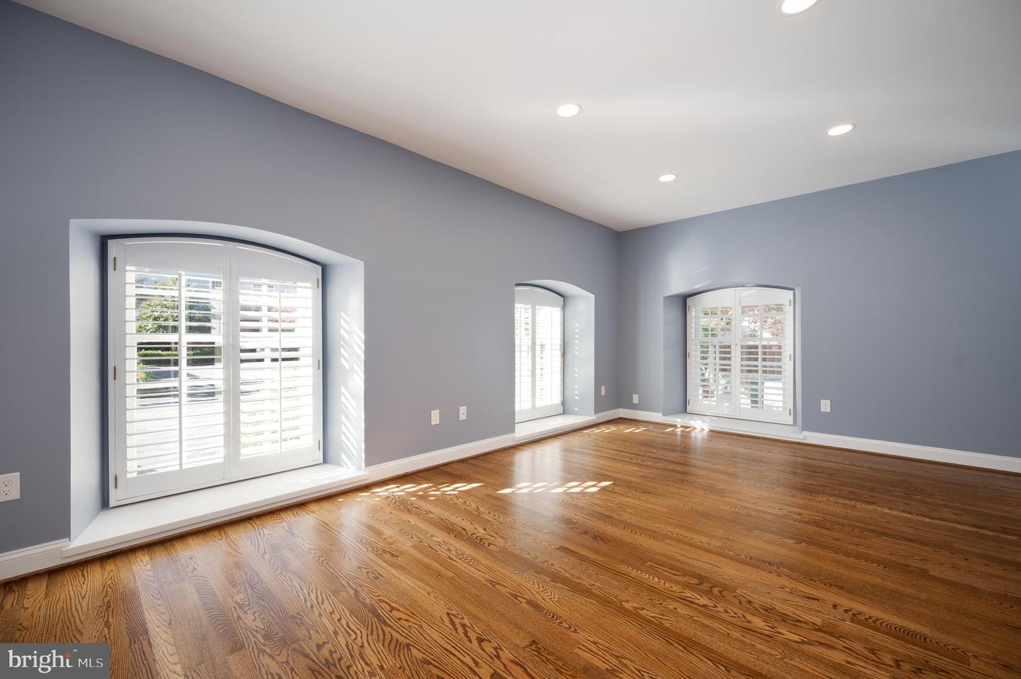 24 S ROCKLAND FALLS Rd #24 ROCKLAND, DE 19732