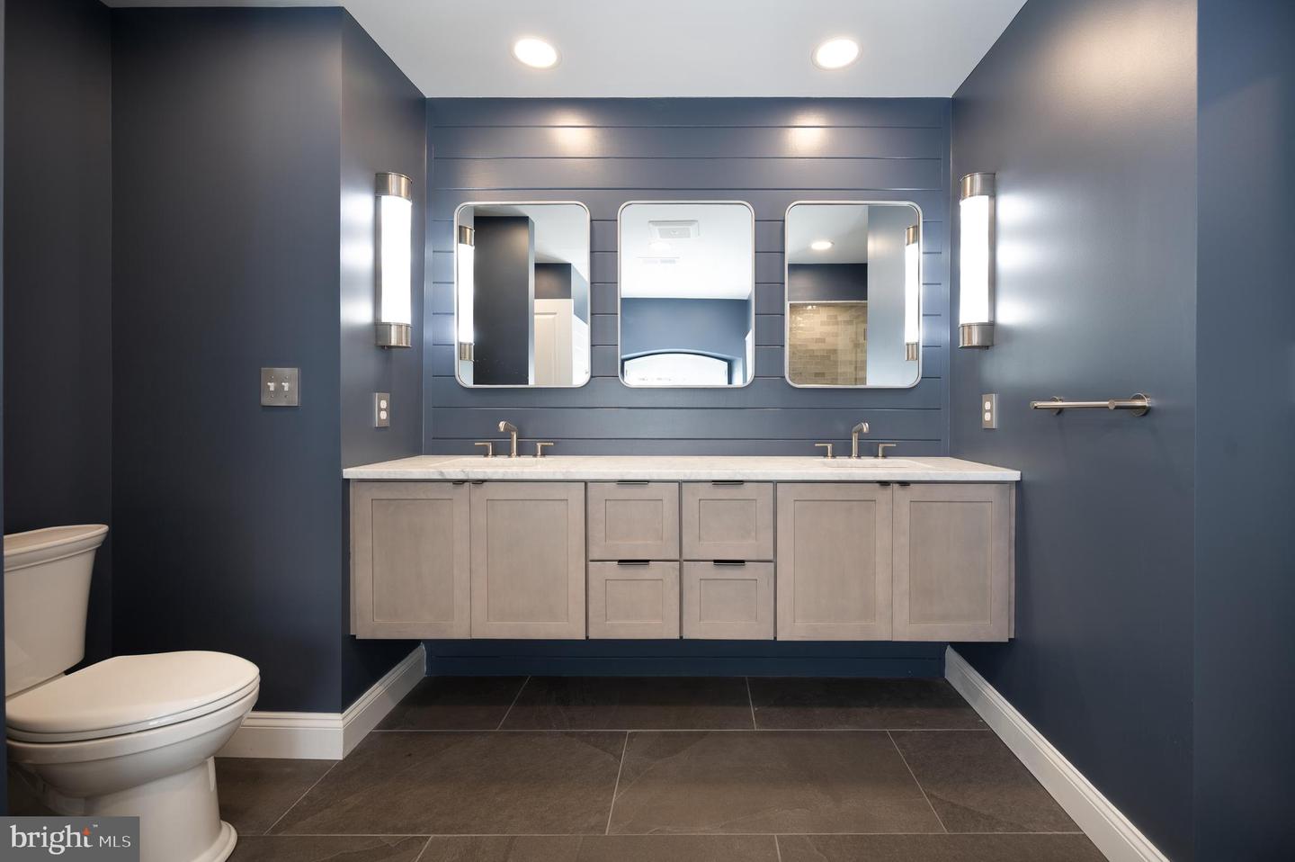 24 S ROCKLAND FALLS Rd #24 ROCKLAND, DE 19732