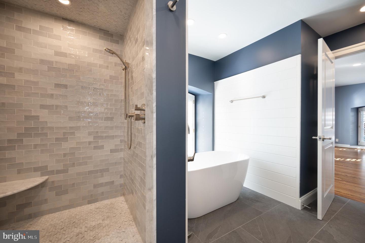 24 S ROCKLAND FALLS Rd #24 ROCKLAND, DE 19732