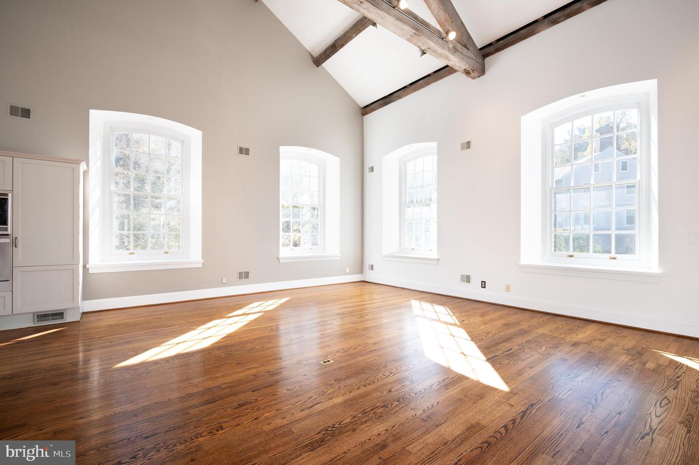 24 S ROCKLAND FALLS Rd #24 ROCKLAND, DE 19732