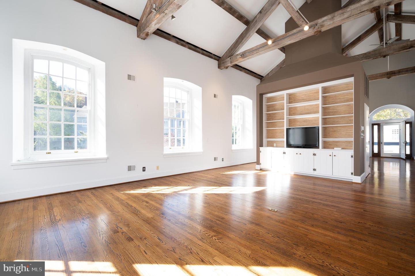 24 S ROCKLAND FALLS Rd #24 ROCKLAND, DE 19732