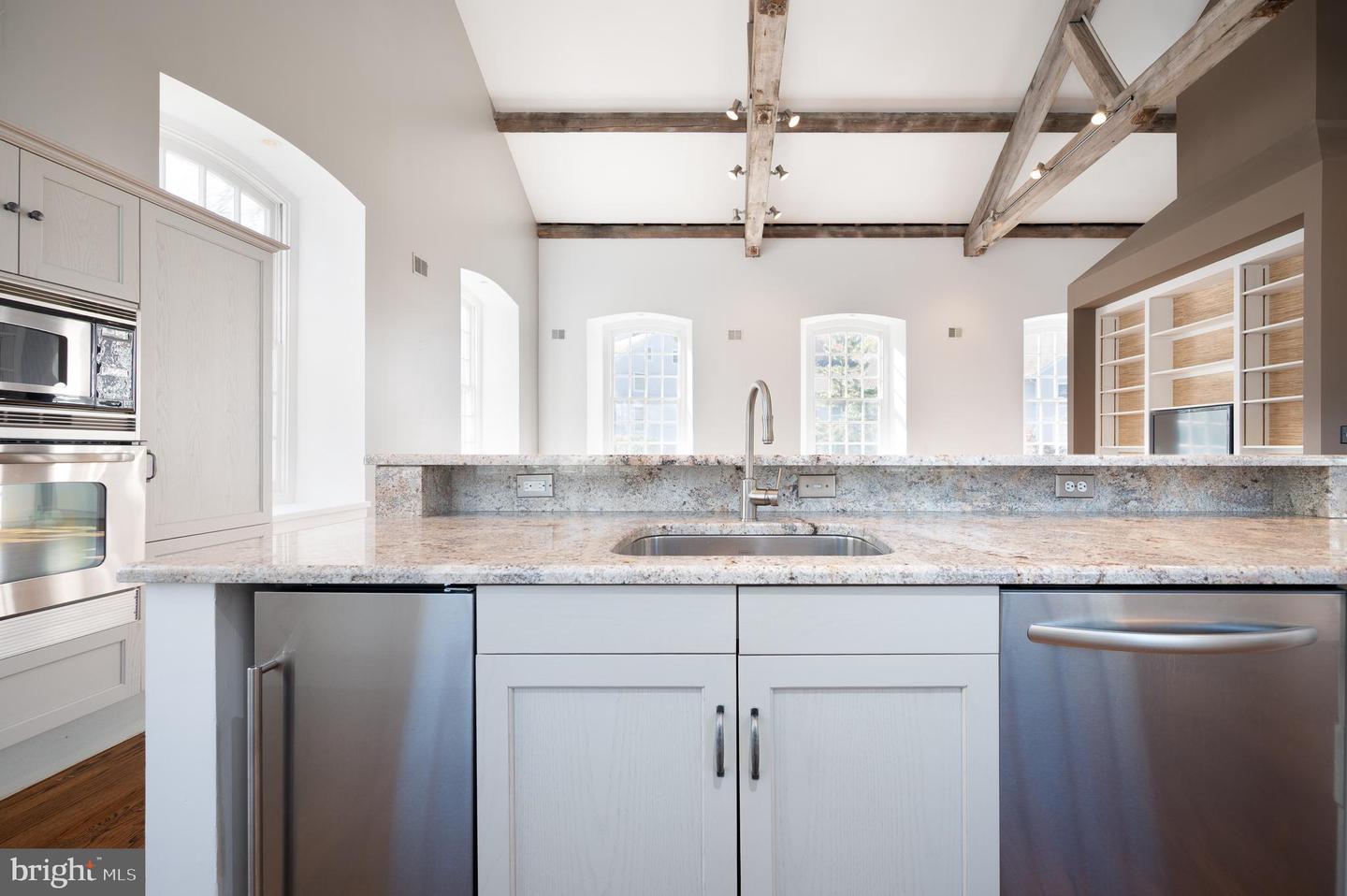 24 S ROCKLAND FALLS Rd #24 ROCKLAND, DE 19732