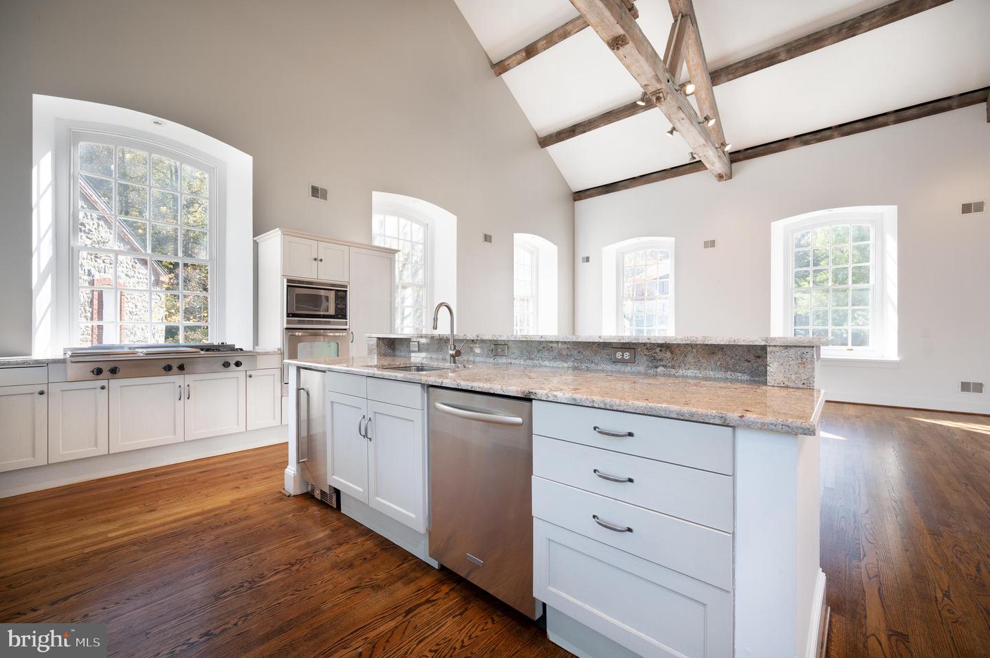 24 S ROCKLAND FALLS Rd #24 ROCKLAND, DE 19732