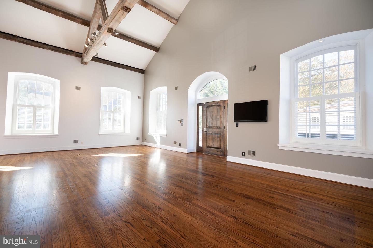 24 S ROCKLAND FALLS Rd #24 ROCKLAND, DE 19732