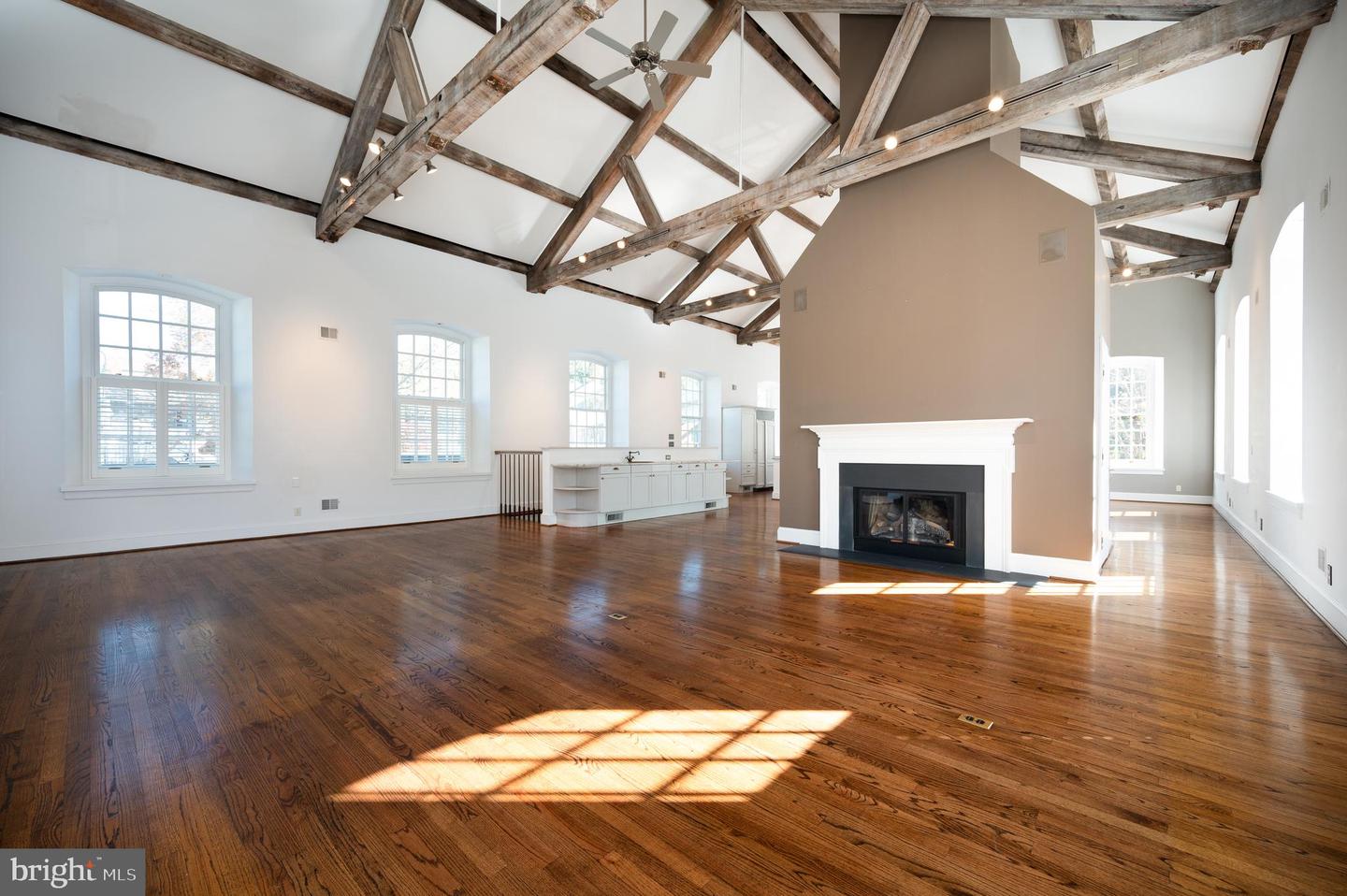 24 S ROCKLAND FALLS Rd #24 ROCKLAND, DE 19732