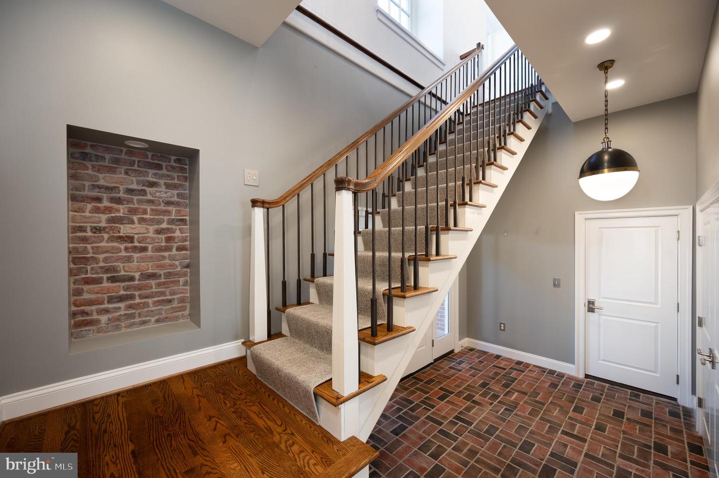 24 S ROCKLAND FALLS Rd #24 ROCKLAND, DE 19732