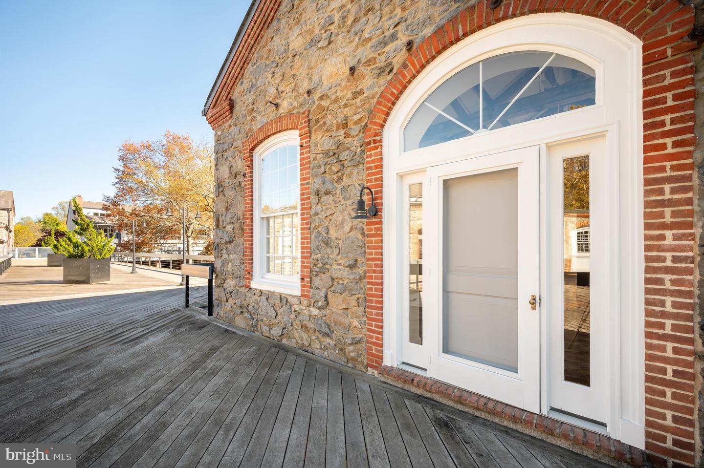 24 S ROCKLAND FALLS Rd #24 ROCKLAND, DE 19732