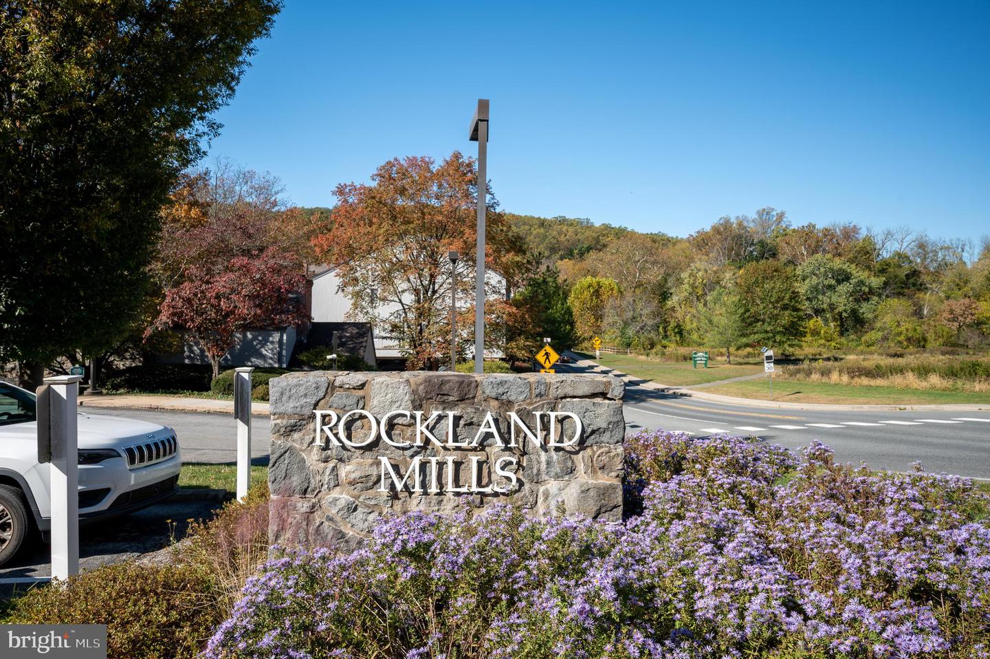 24 S ROCKLAND FALLS Rd #24 ROCKLAND, DE 19732