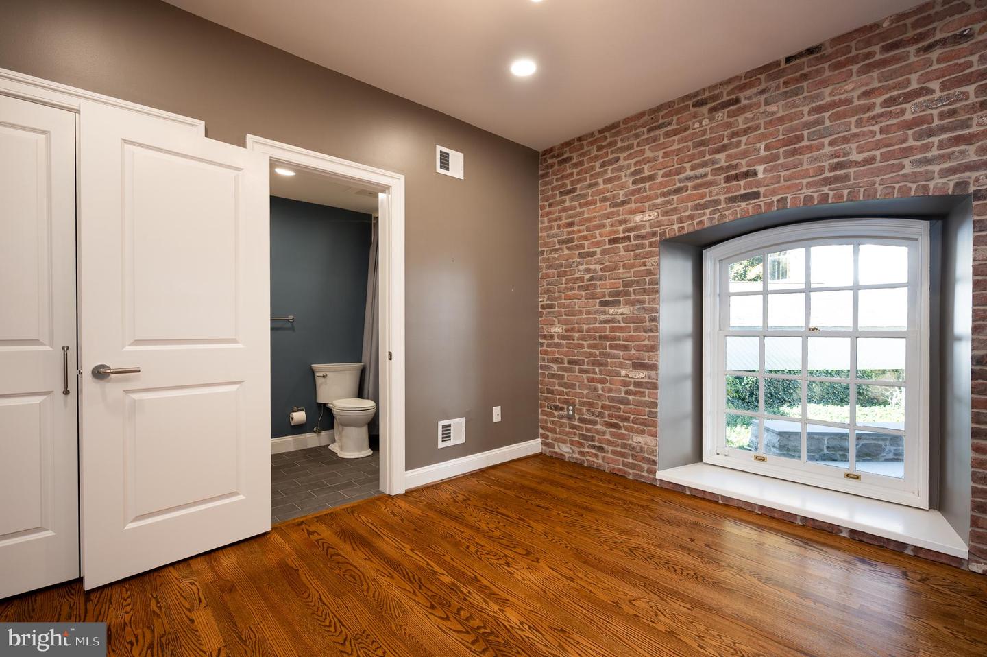 24 S ROCKLAND FALLS Rd #24 ROCKLAND, DE 19732