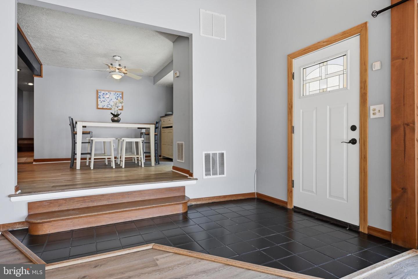 811 N LONG Cv Rd GLEN BURNIE, MD 21060