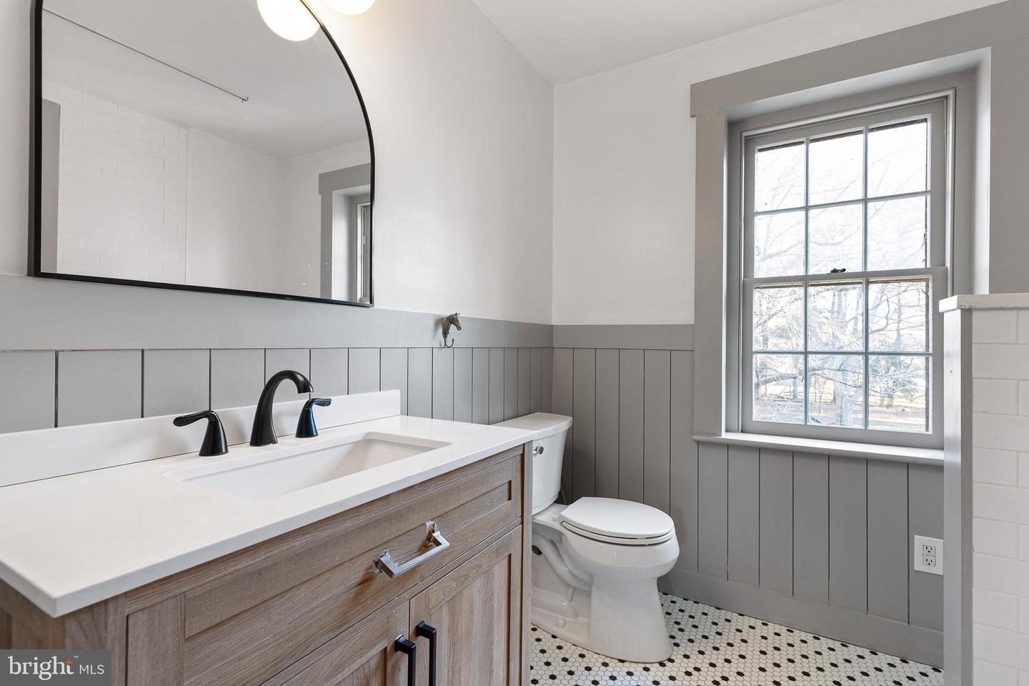 547 CONCORD Rd GLEN MILLS, PA 19342