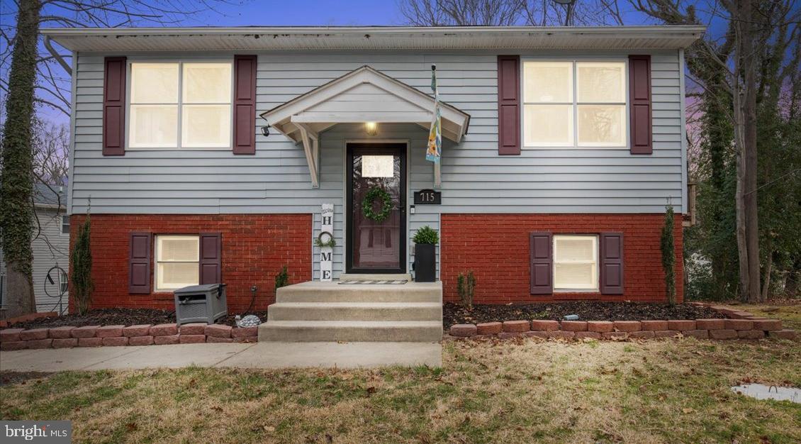 715 WILLOW Rd LUSBY, MD 20657