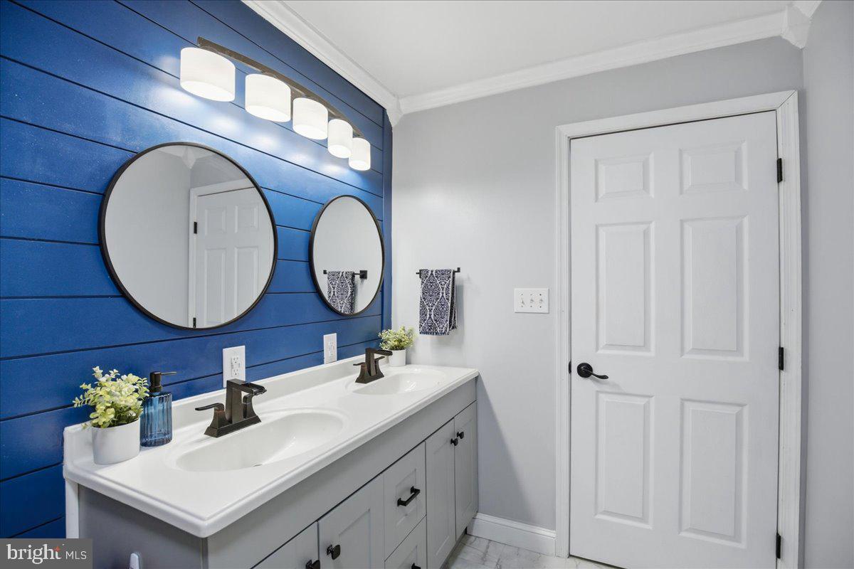 715 WILLOW Rd LUSBY, MD 20657