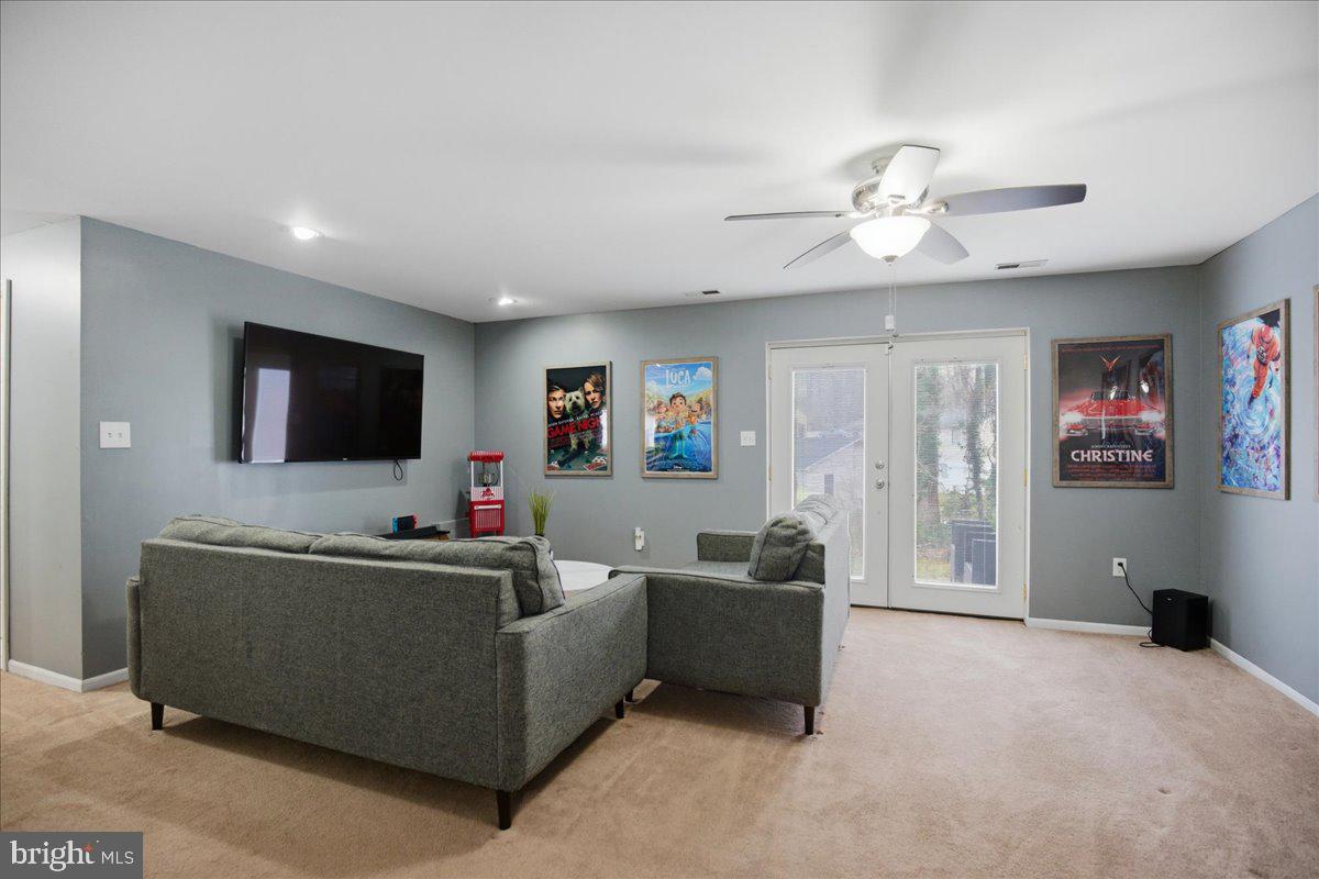 715 WILLOW Rd LUSBY, MD 20657