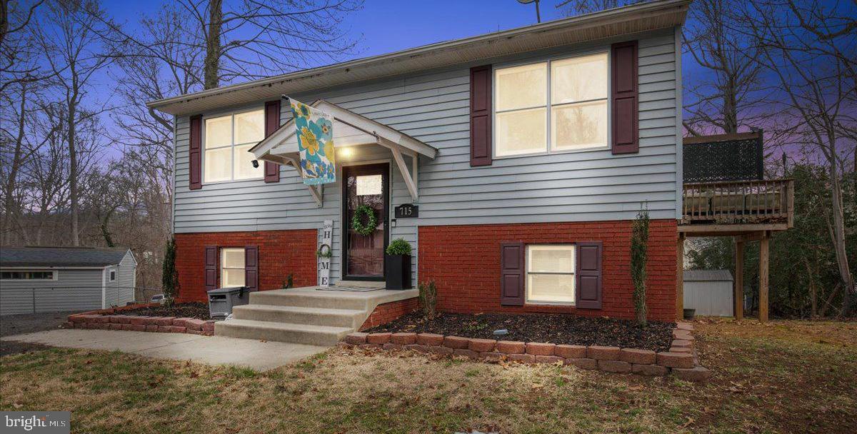 715 WILLOW Rd LUSBY, MD 20657