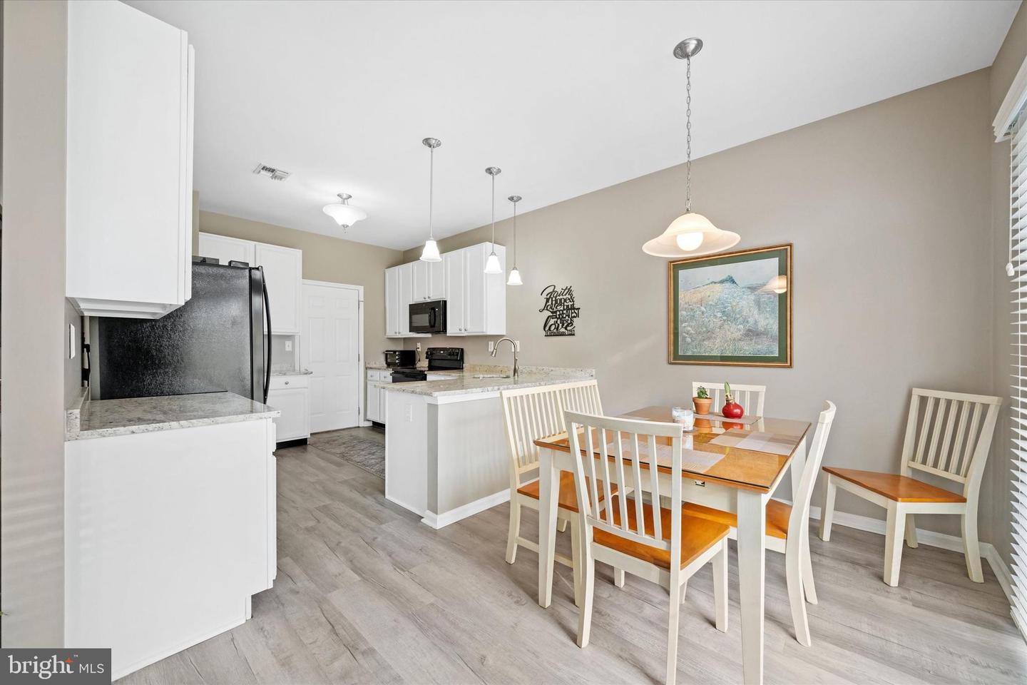 20 HUNTERS Way GLEN MILLS, PA 19342