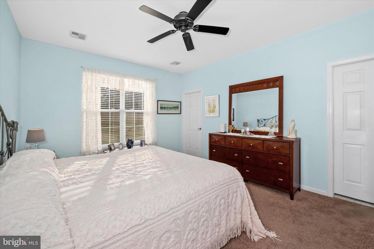 20 HUNTERS Way GLEN MILLS, PA 19342