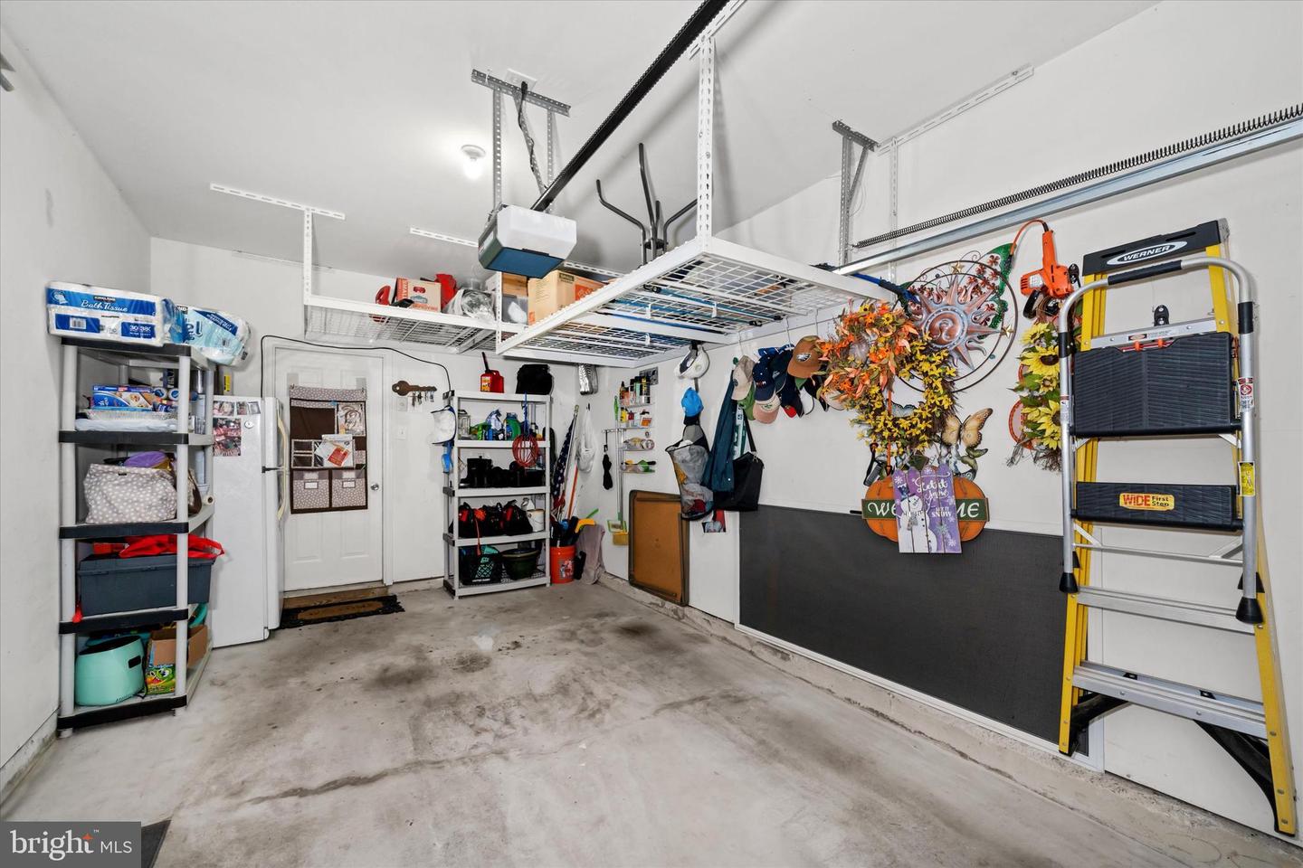 20 HUNTERS Way GLEN MILLS, PA 19342