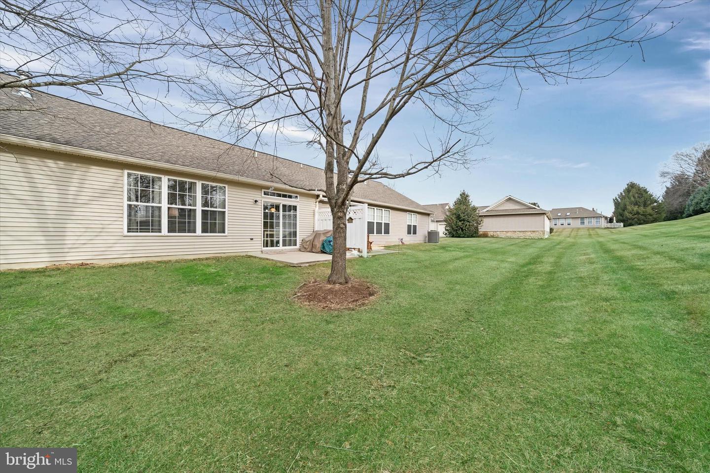 20 HUNTERS Way GLEN MILLS, PA 19342