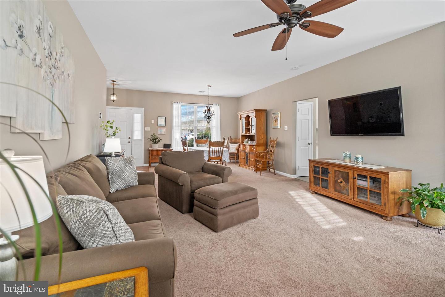 20 HUNTERS Way GLEN MILLS, PA 19342